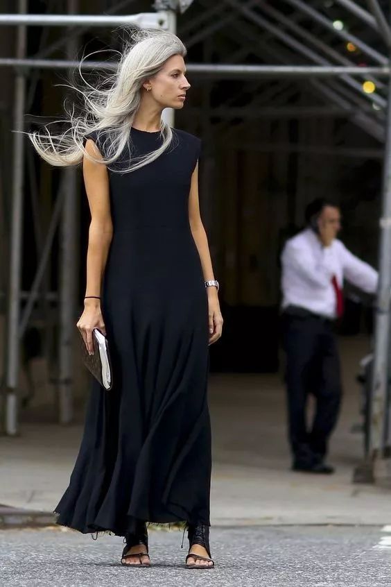 想和任何人都保持距离,想跟一个人保持距离