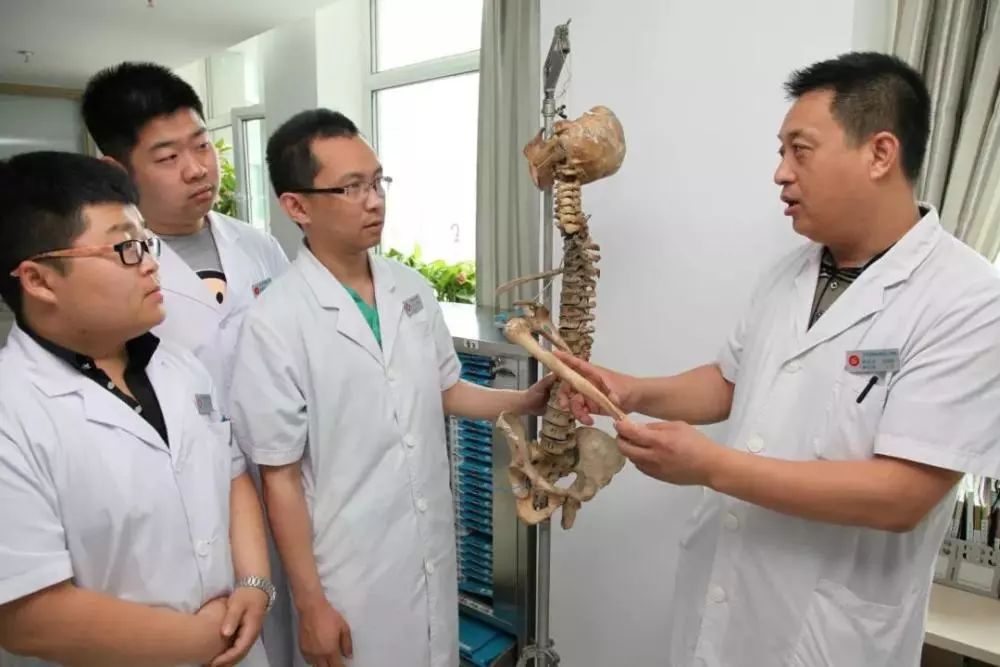 省立医院十大名医,中国医大一院十大名医