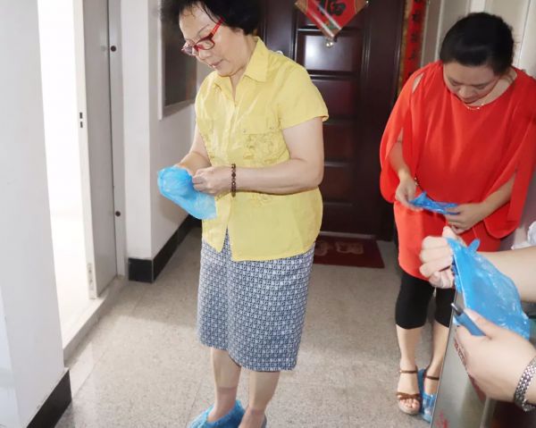 楦挎腐鍖婚櫌鏌ヤ綋涓績鍦ㄥ摢,鍖诲姟浜哄憳涓婇棬瀹惰