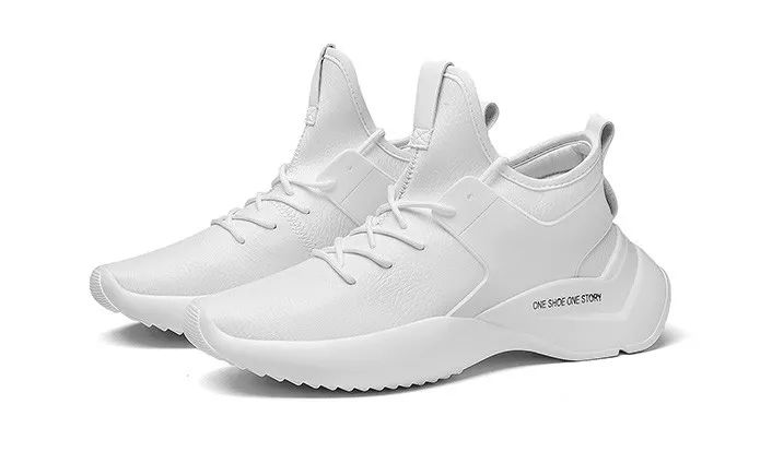 这款鞋！让整条街的回头率都归你！舒服的如同踩棉花！帅到不像实力派