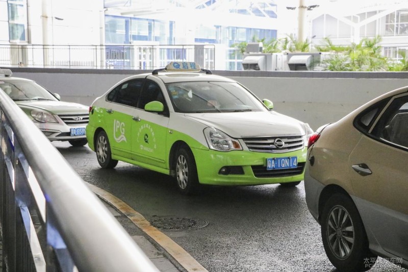 广州黄颜色的出租车 (广州出租车为什么这么多颜色)