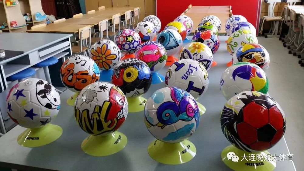 「足球倾城·大连青训模式探索之五」大连中山区白云小学，将足球文化足球文化渗透进校园建设的血液中