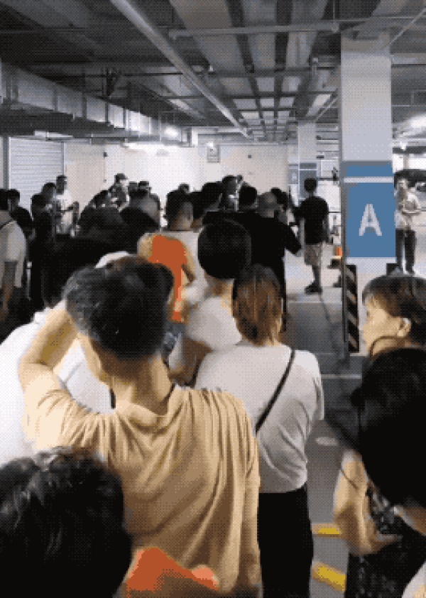 costco开业半天被买停罐车,costco开市第三天