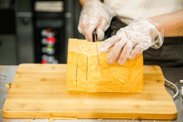 这家店的货柜永远半空！不预约永远没货！上新品永远卖光！今天上新了……