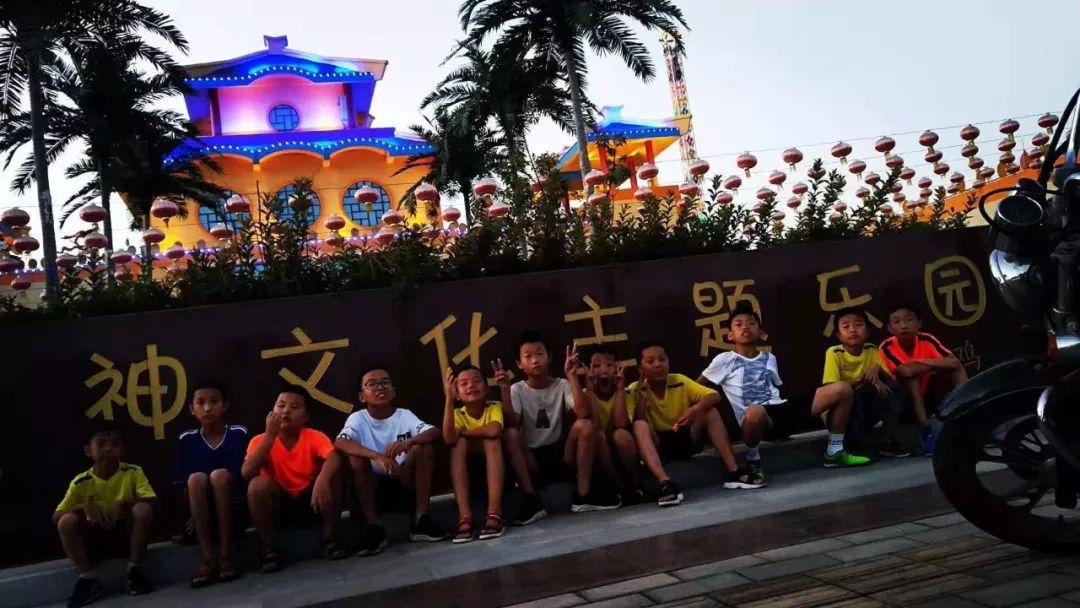 蓝田足协青芒足球俱乐部,少年梦足球梦