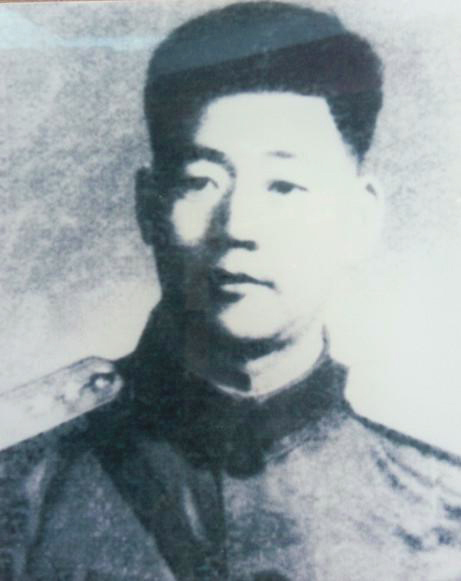 他是谁，竟被*伯承刘**、*小平邓**夸“立了奇功”