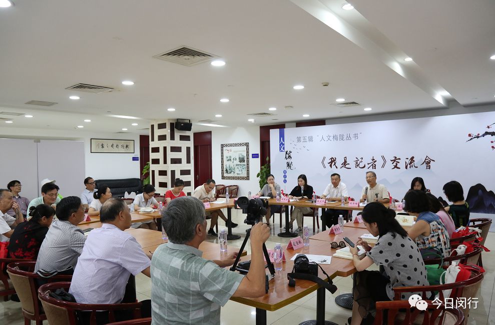 爱书的人都爱这个地方！五年时间，他们出了一整套“民生合集”