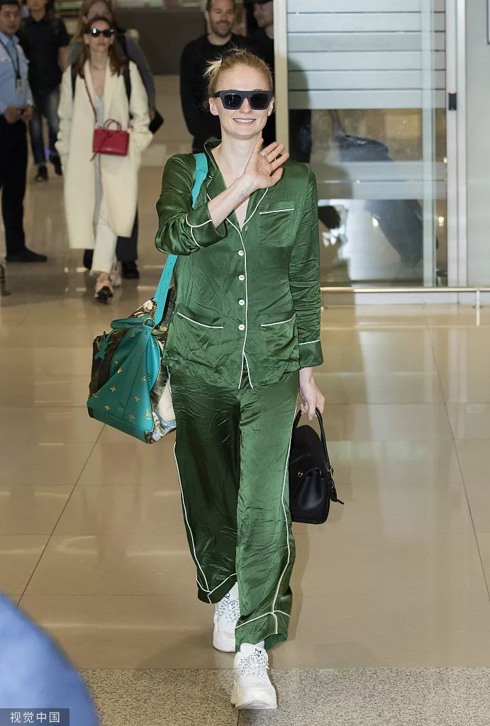 出门都不用换的睡衣夏季,出门不用换衣服一件睡衣就够了