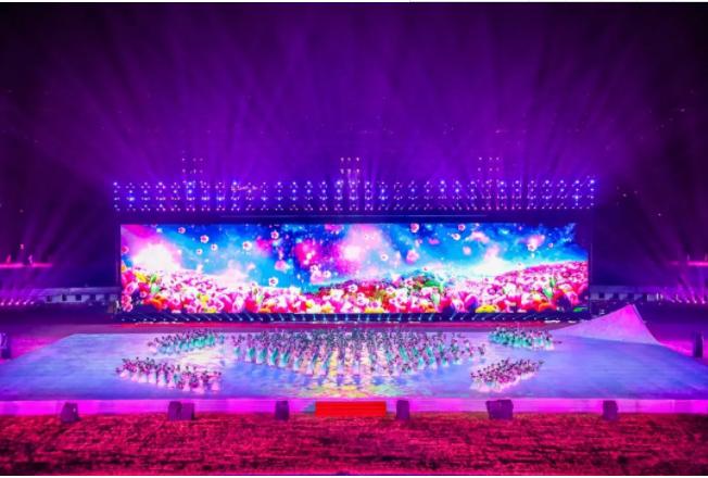 黄冈校运会开幕式入场表演,美爆了黄冈市五运会开幕式