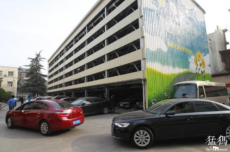 娌冲崡绔熺劧鏈変竴鐗囨捣,娌冲崡鏈夎摑娴峰悧