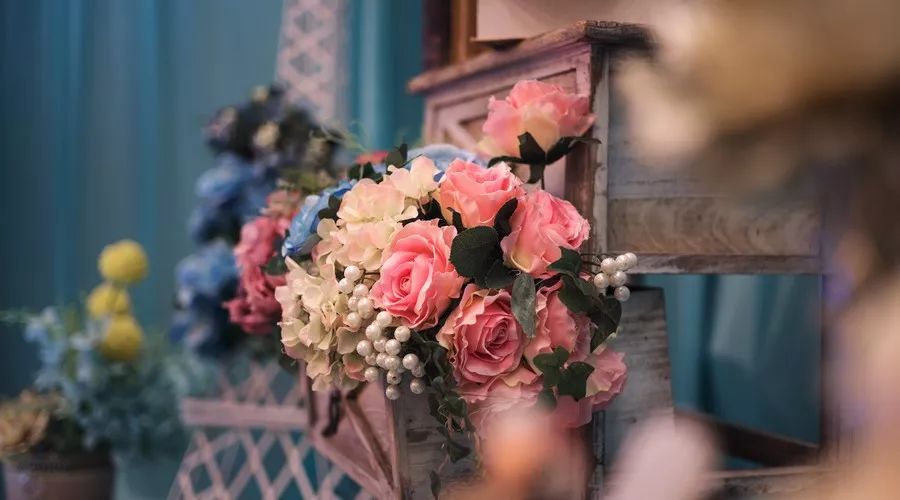 教师节感念师恩的诗句,教师节感念师恩800字