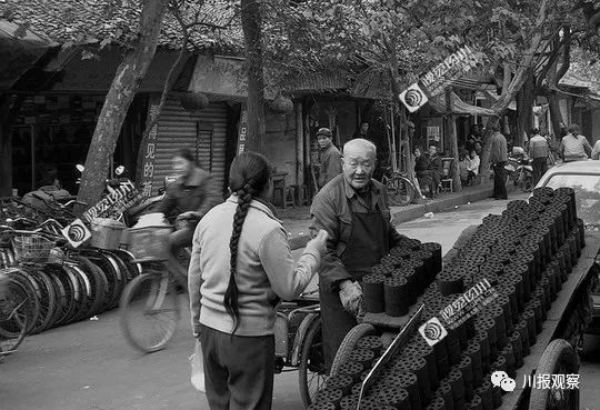 2001年的成都老照片,成都东门消失的老照片