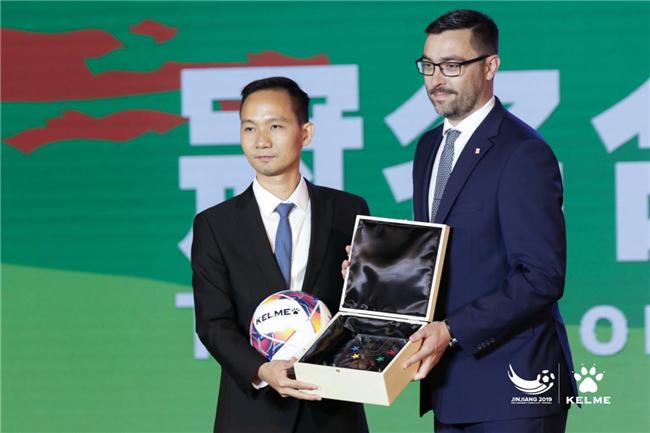 卡尔美赞助皇马球衣,fifa足球世界杯菲戈