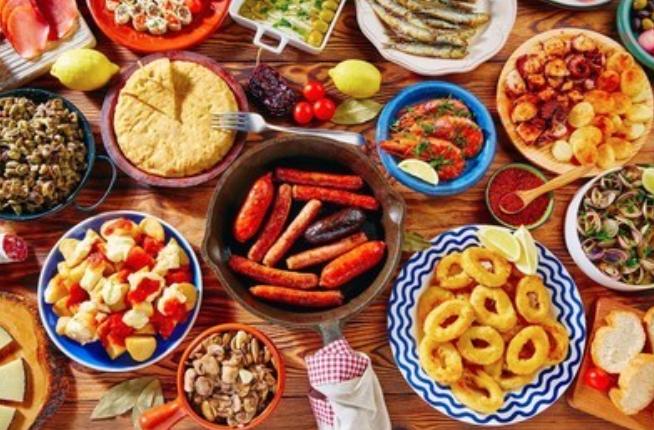 西餐刀叉怎么摆表示结束,西餐刀叉怎么摆盘好看图片