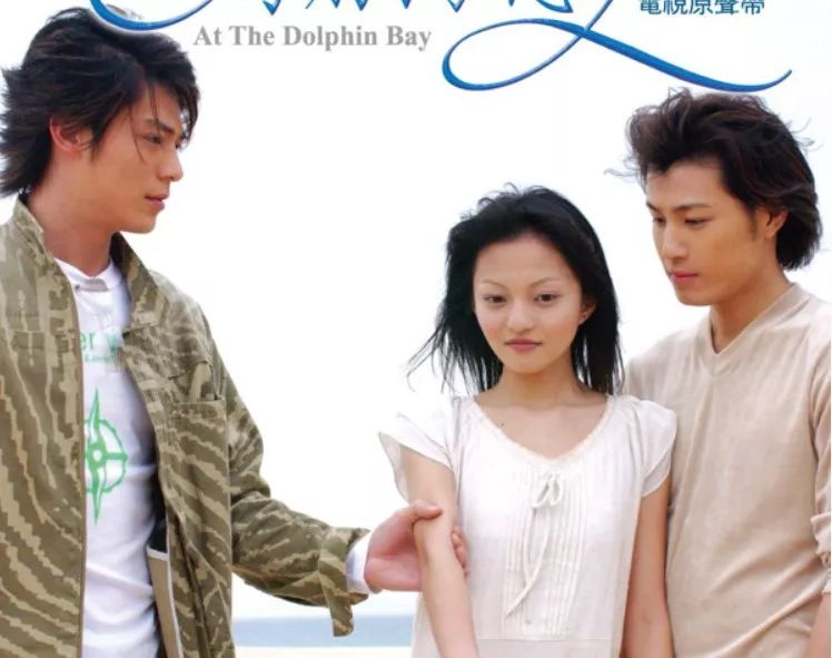 “过气”十年，凭什么她发个问号也能上热搜？