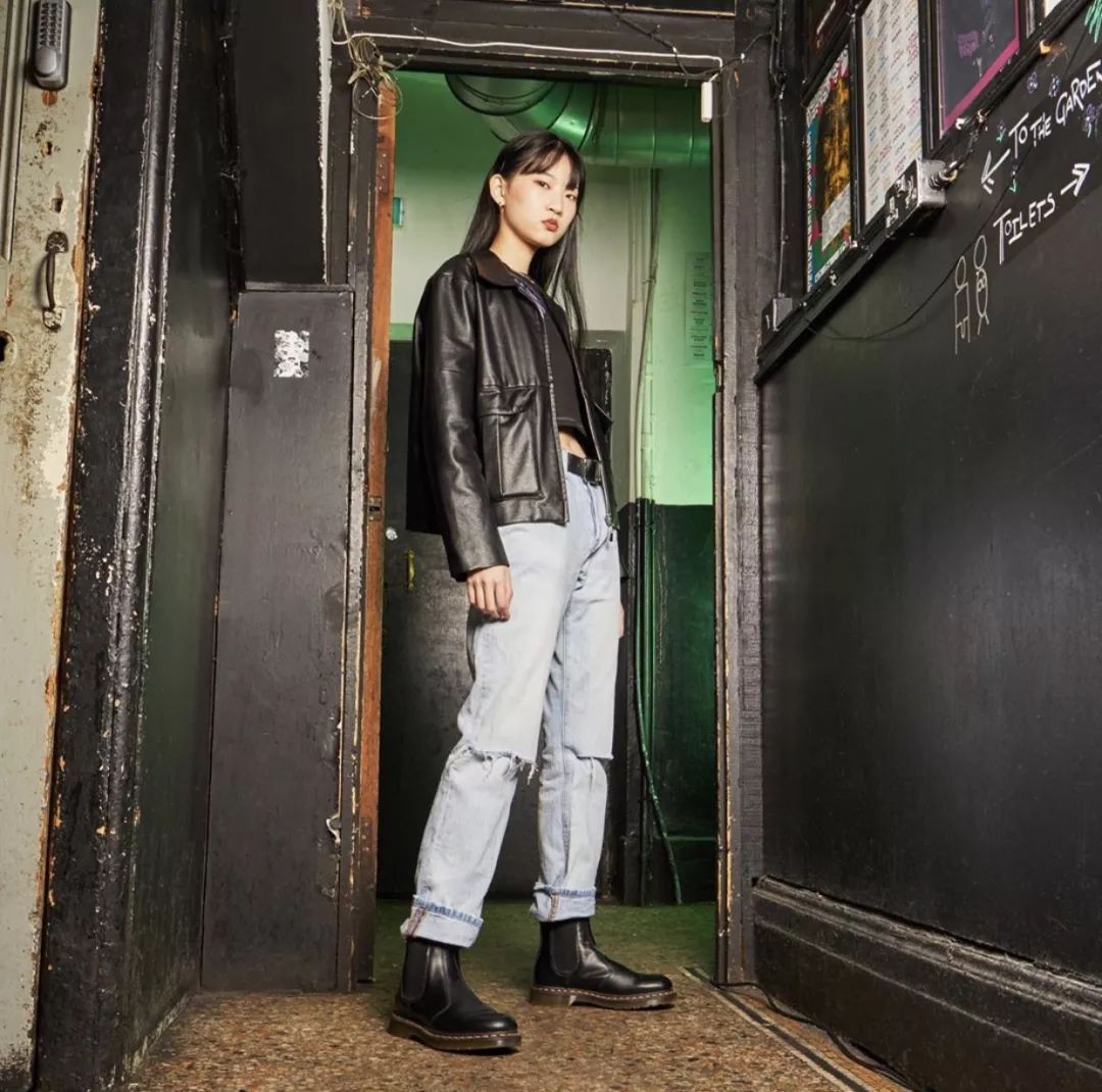 Jio热都要穿的马丁靴，作为辣妹的你得不得来一双嘛？