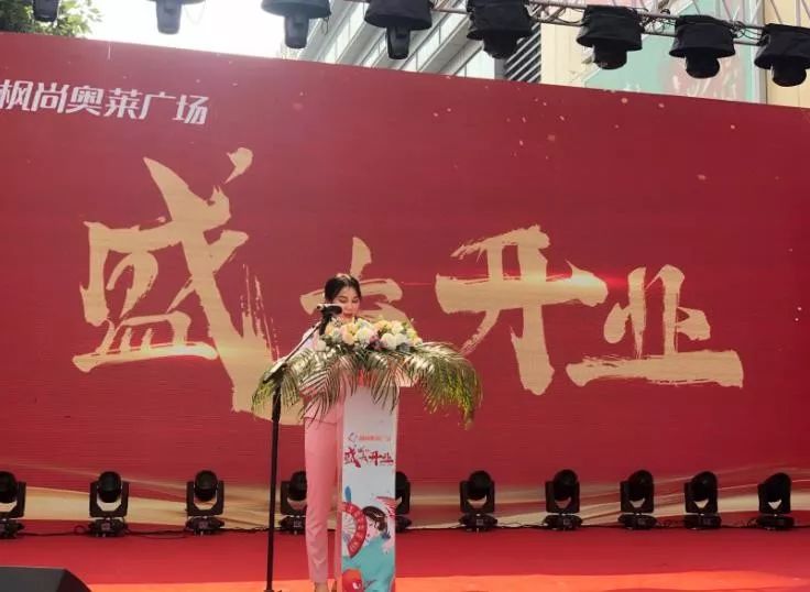 太火爆全国各地190万游客涌入景区,20多万人聚集