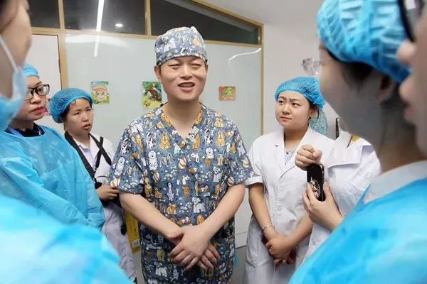 袁林天儿童口腔医院,袁林天儿童口腔医院视频