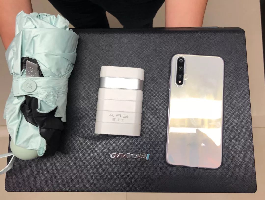 去昆明机场坐飞机最新政策,现在昆明机场乘坐飞机的旅客多吗