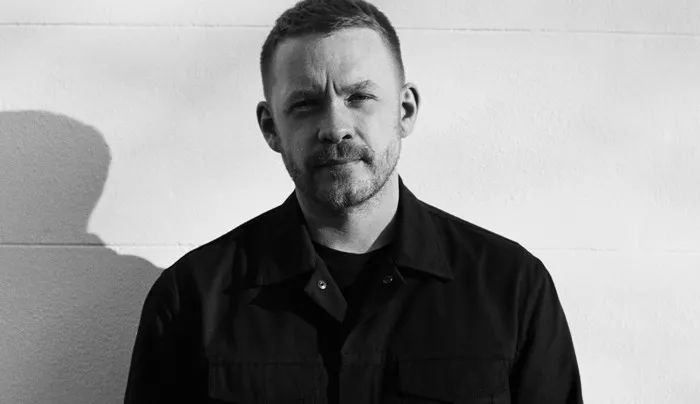 时尚前卫工作服,时尚工作服