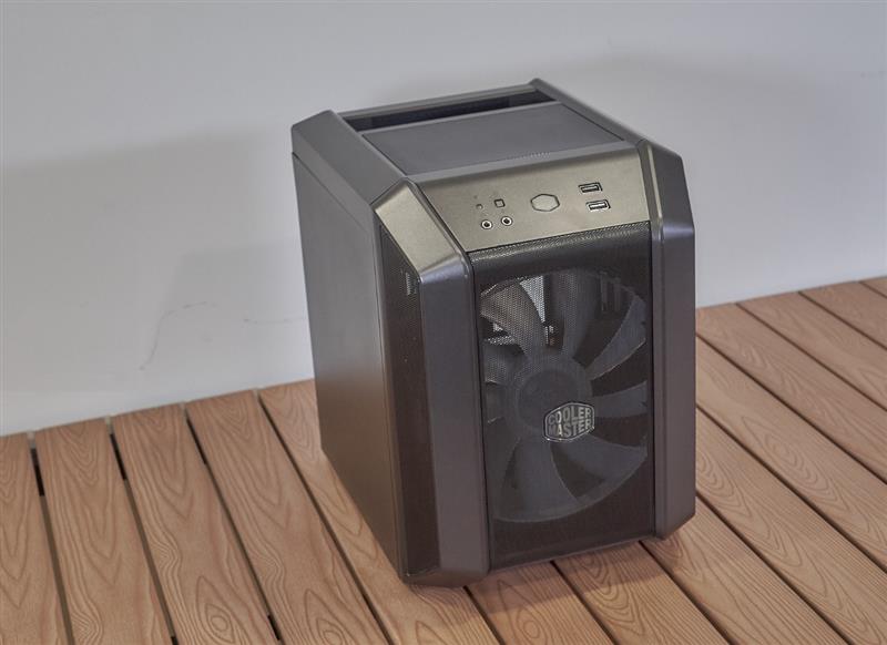 酷冷h100机箱,散热好的itx小主机