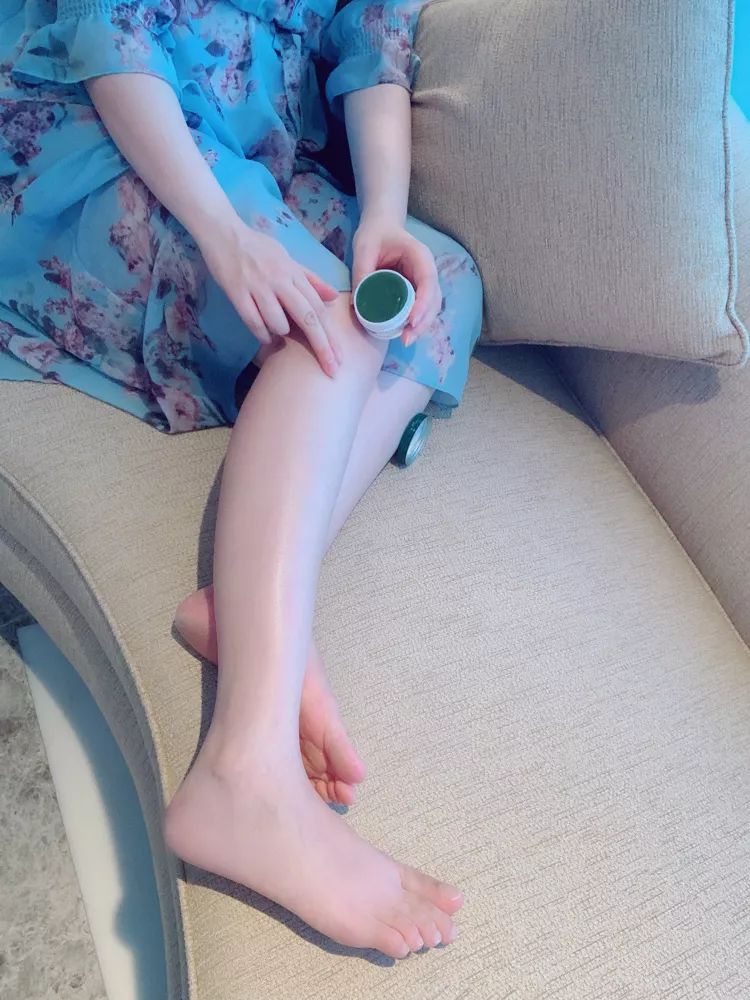 泰国青草膏可以带多少瓶出境,泰国曼谷旅游买青草膏