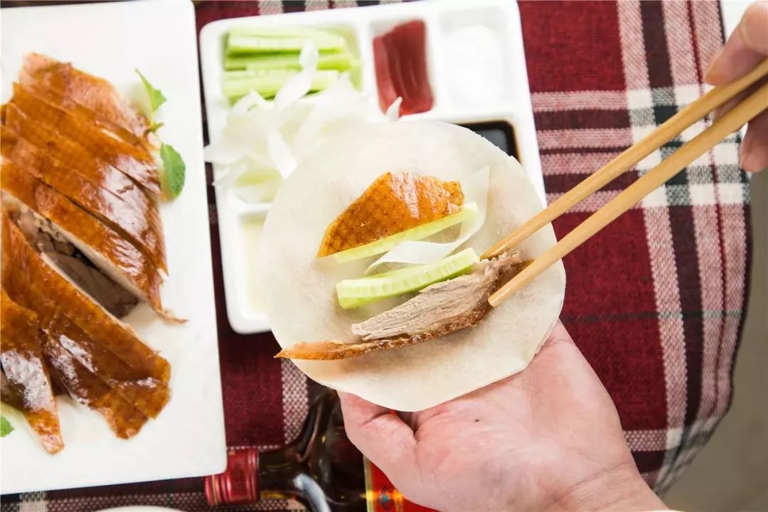 京百万北京烤鸭什么时候直播,北京烤鸭脆皮视频直播