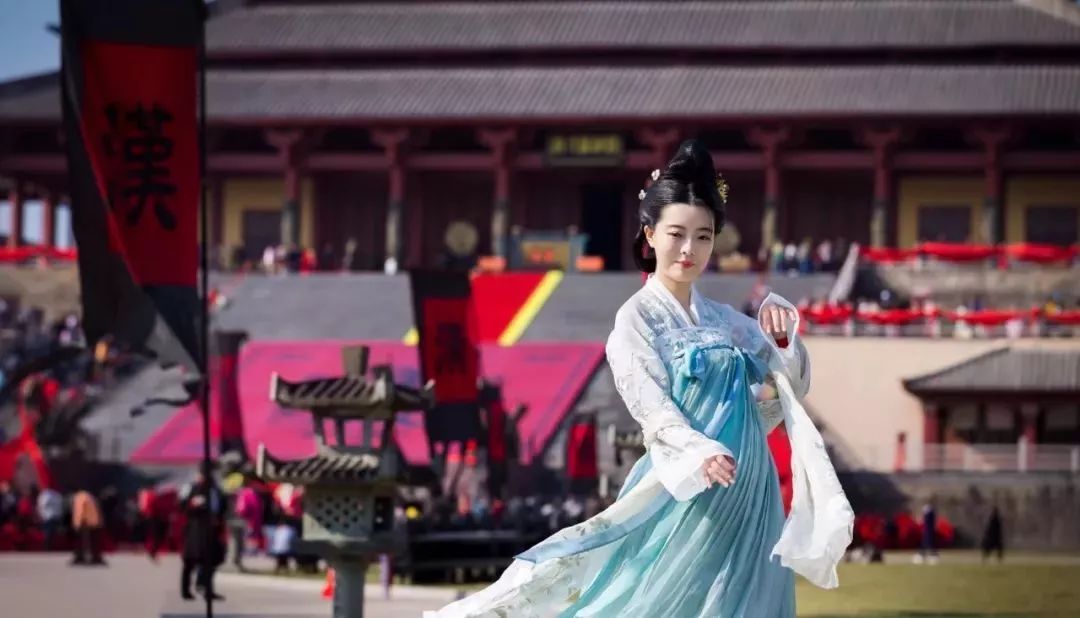 横店成毅烟花,横店五一烟花秀