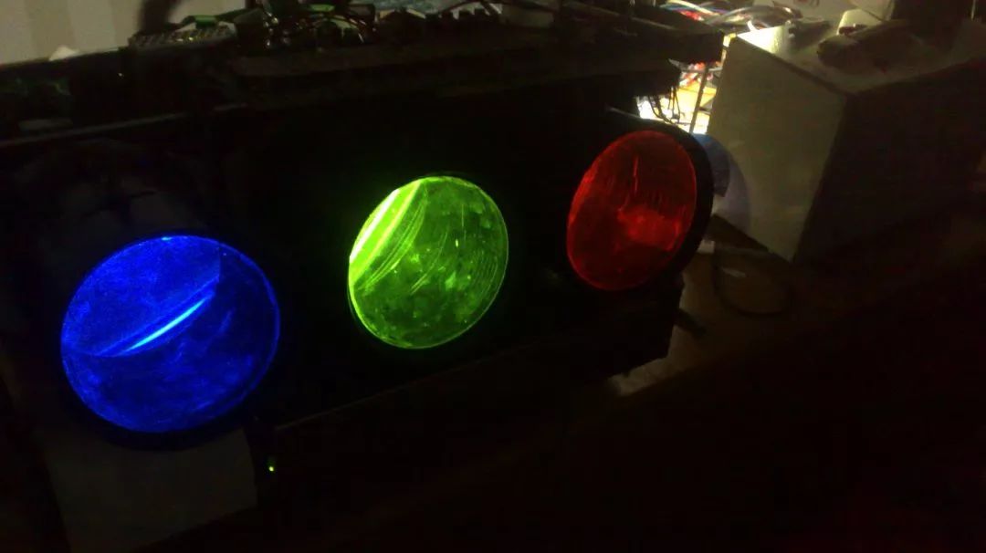 投影仪怎么合并,投影仪怎么完美匹配幕布