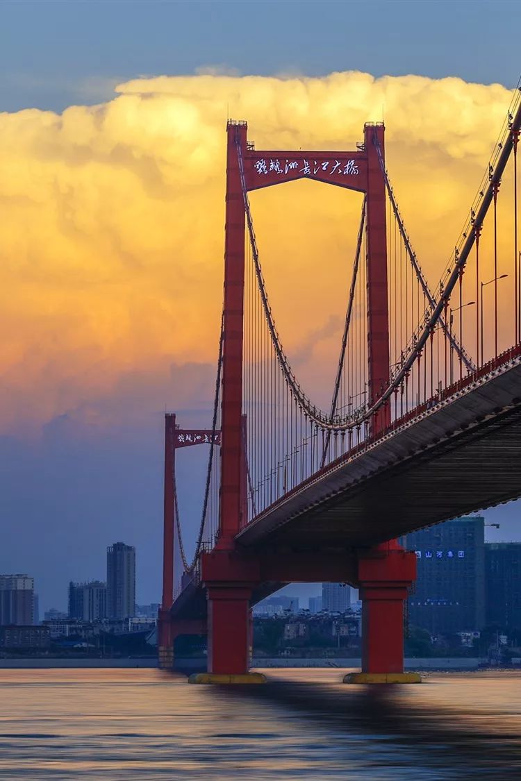 凭是什么读音,凭什么是谁的歌