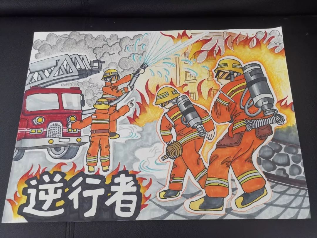 小学生惊艳绘画,高质量小学生绘画作品