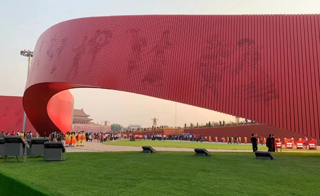 被张艺谋表扬的大学究竟有多牛,北京硬核大学黑科技