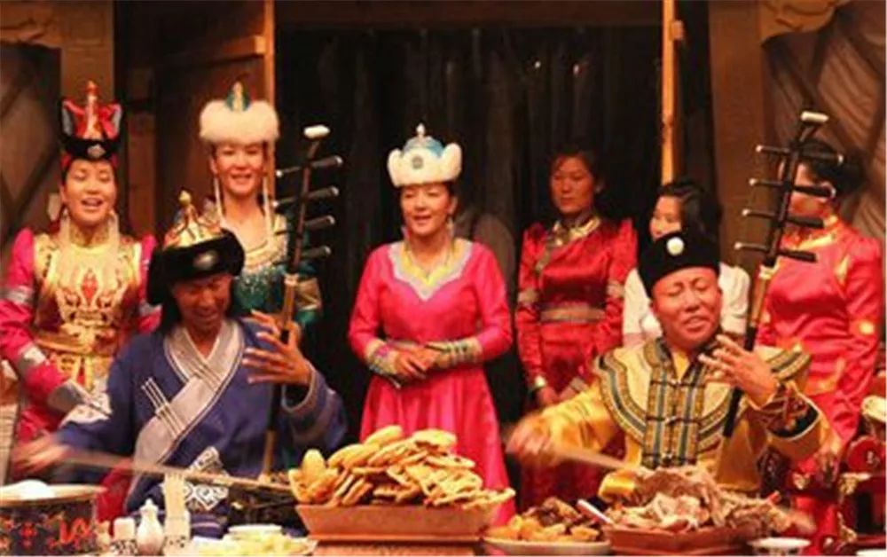 额济纳青年节旅游攻略,从巴彦淖尔市到额济纳旗旅游攻略