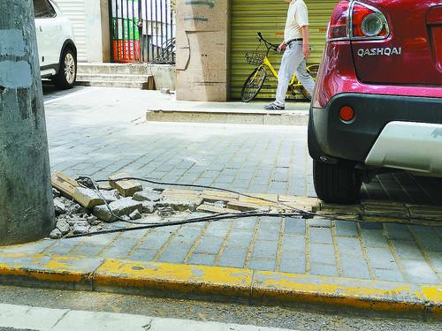 每100人有6个残疾人，出门像翻一座山，一个坡道要拐8个弯，中国轮椅推出去有多难
