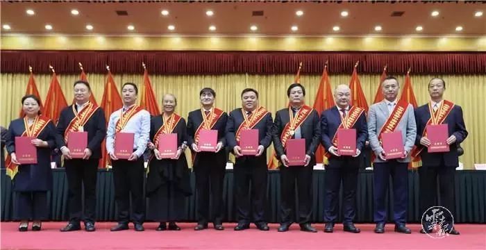 云南39名非公有制经济人士获省级表彰