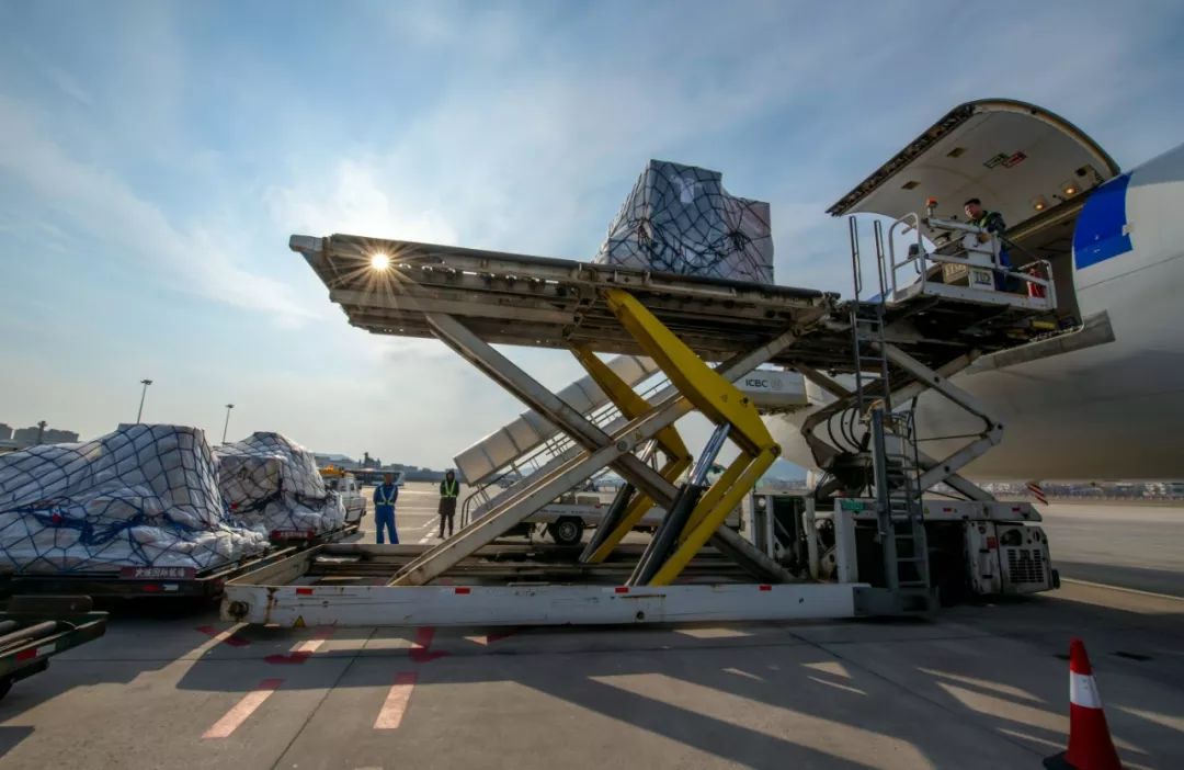 大连机场发布最新通告,大连机场声明视频