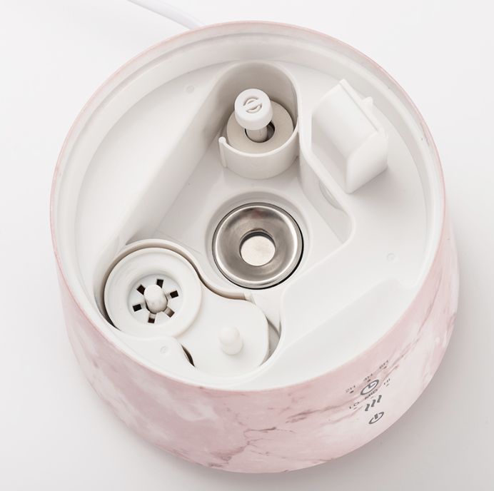 像艺术品的香薰加湿器，智能调节温度和雾量