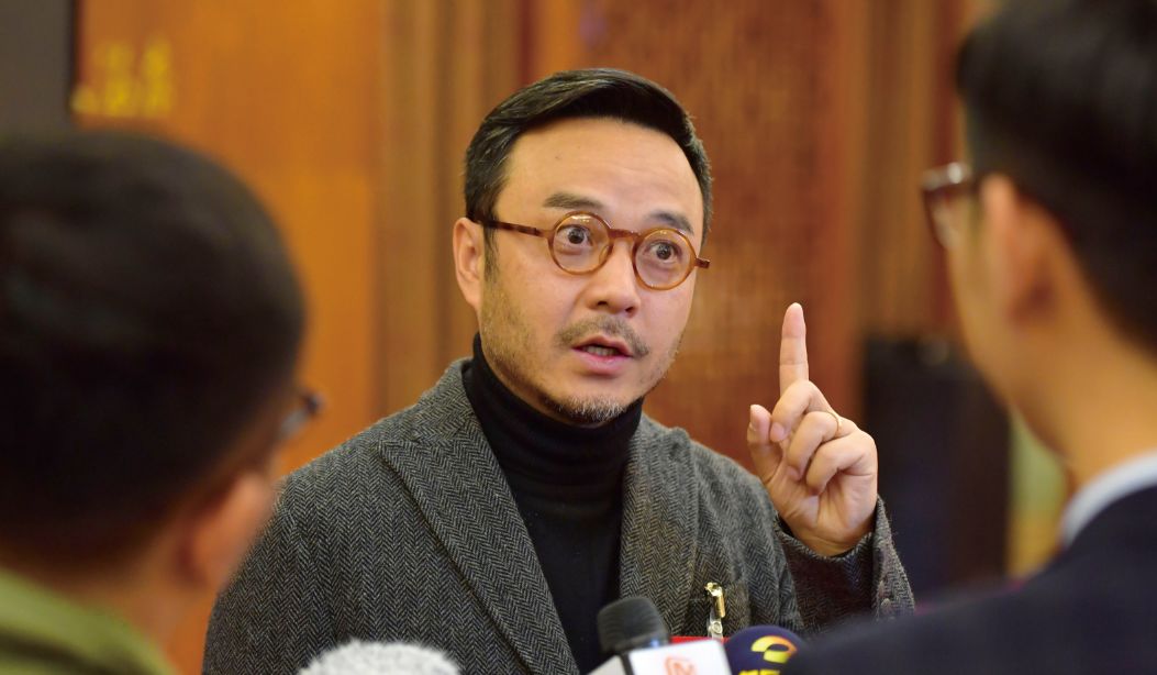 各名嘴对国足反腐评价,名嘴说医疗腐败