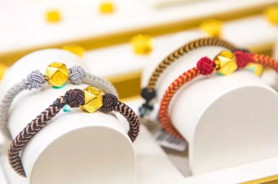 豫园老庙黄金银楼,豫园里黄金楼图片