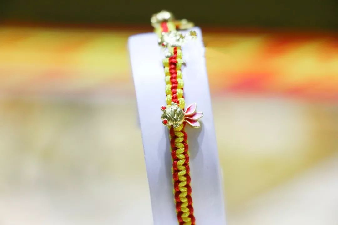 几十块买黄金吊坠,黄金吊坠优惠券