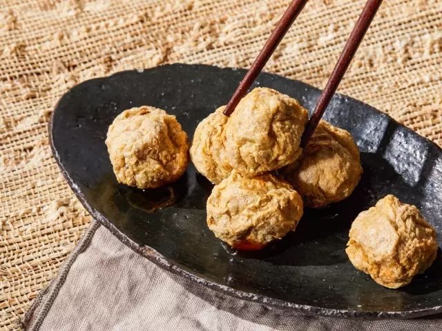 超级正宗的手打潮汕牛肉丸,正宗潮汕牛肉丸纯手工会爆汁