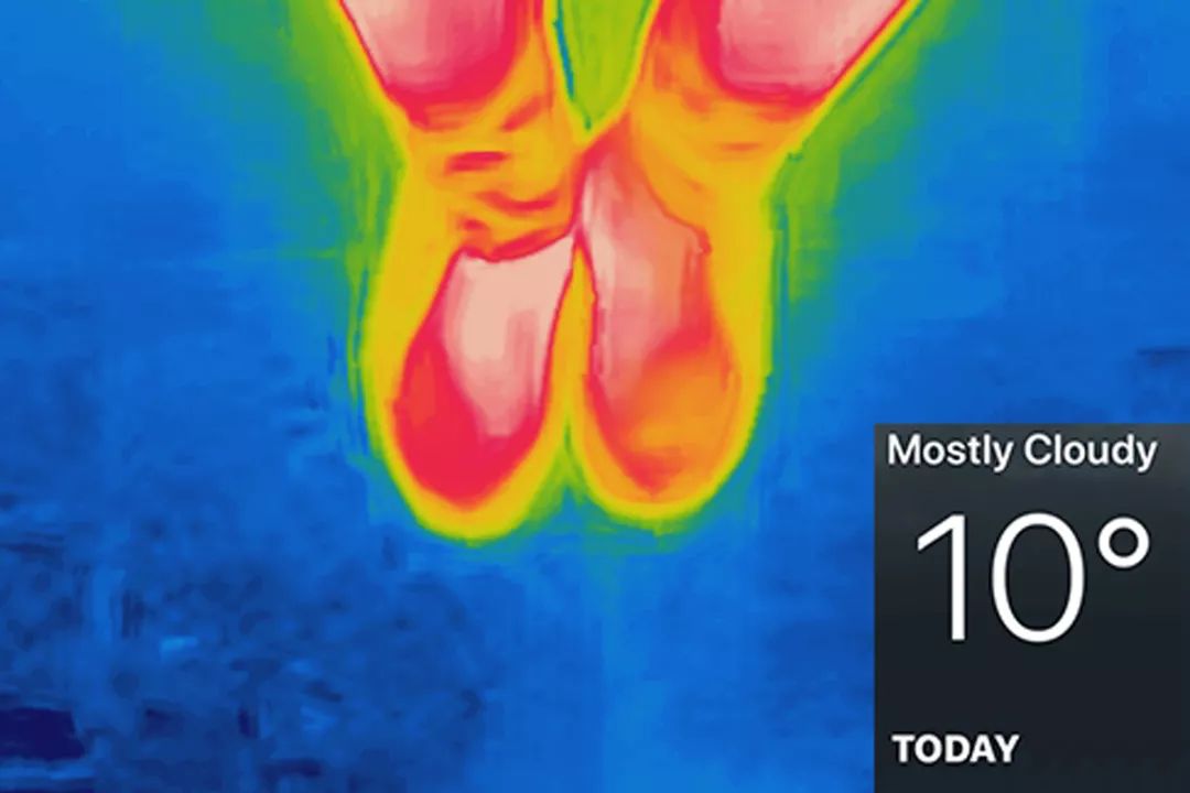 这双运动鞋竟然防水！暴雨大雪都不湿，还巨暖和