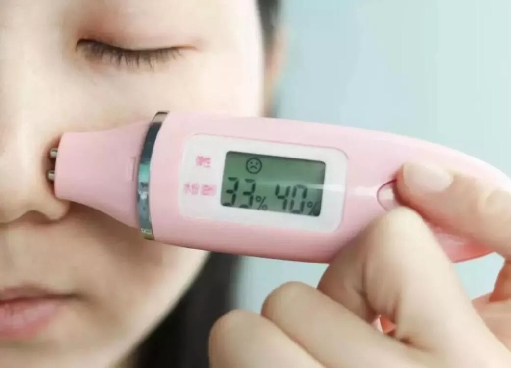 去黑头鼻贴推荐黑头导出液,去黑头的最好办法告别草莓鼻