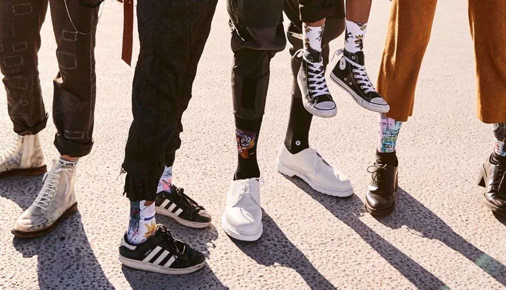 一双骚袜，男人品位升级第1步｜基本款