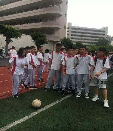 【活力邓中】绿茵点亮青春足球传递激情——记初一级射龙门比赛