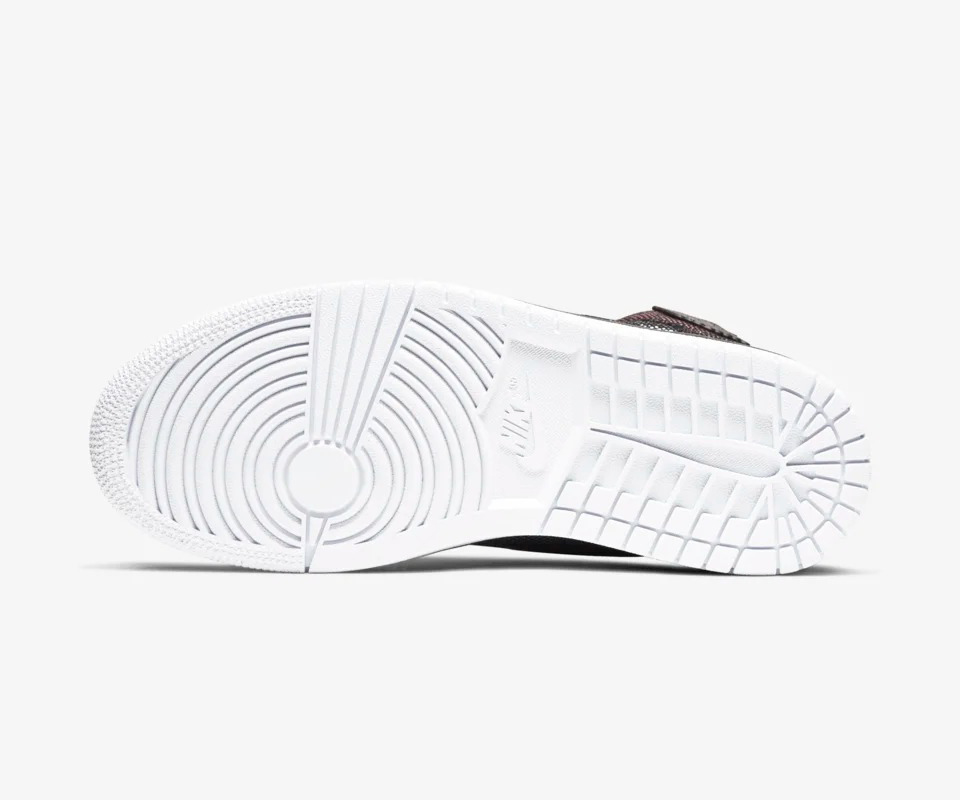 aj1鞋中有金属吗,日本哪里有卖aj1