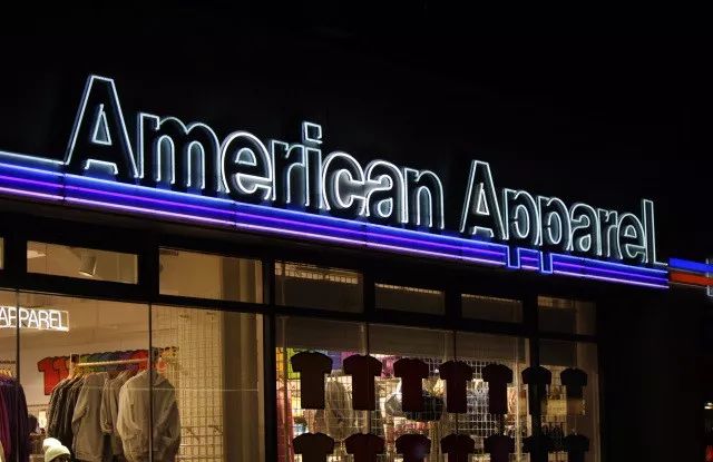 早报|MOCo.母公司发声明,决定暂时退出香港市场;欧莱雅集团收购新香水品牌;Gucci将举办男装秀