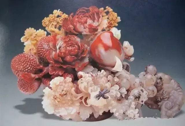 美玉“开花”,艳而不俗