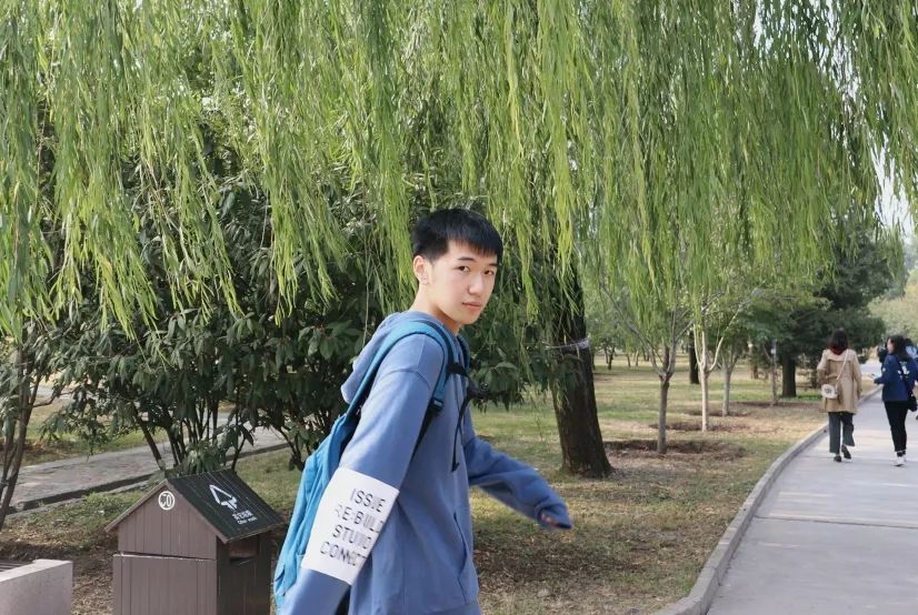 老爸老妈，我在人大挺好的！