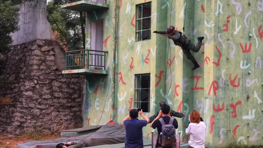 【祖国，我用忠诚祝福您】就像当年的红军——*警武**湖北省总队黄冈支队印象